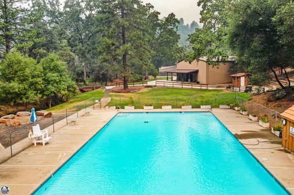 17301 Silver Spur Dr, Tuolumne, CA 95379